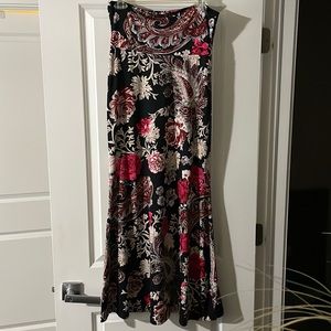 Venus size small floral maxi skirt